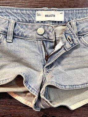 Hollister Denim Jean Shorts Size 4
